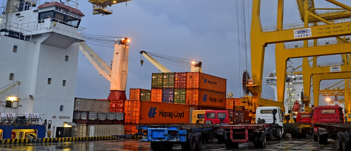  The first trial containership from Kolkata to Chattogram, Bangladesh containing cargo for transshipment to North-Eastern states of India reached  Chattogram port on 21.7.2020